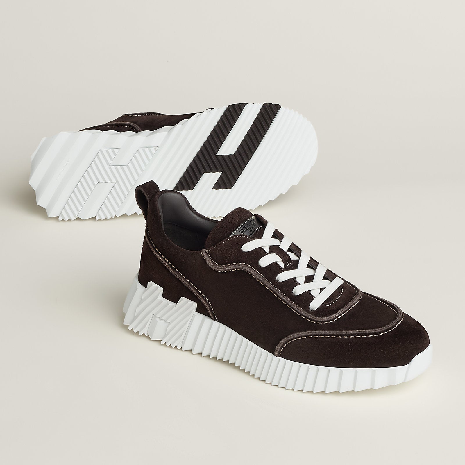 Hermès Next Sneaker Marron Ébène - vue de face