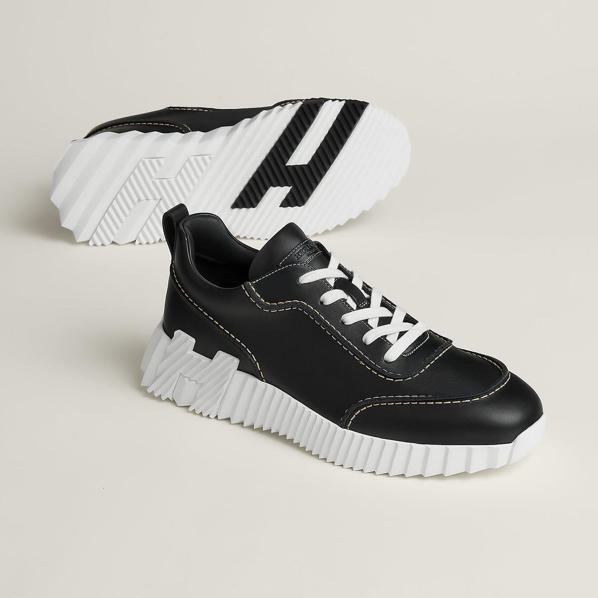 Hermès Next Sneaker Noir - vue de face